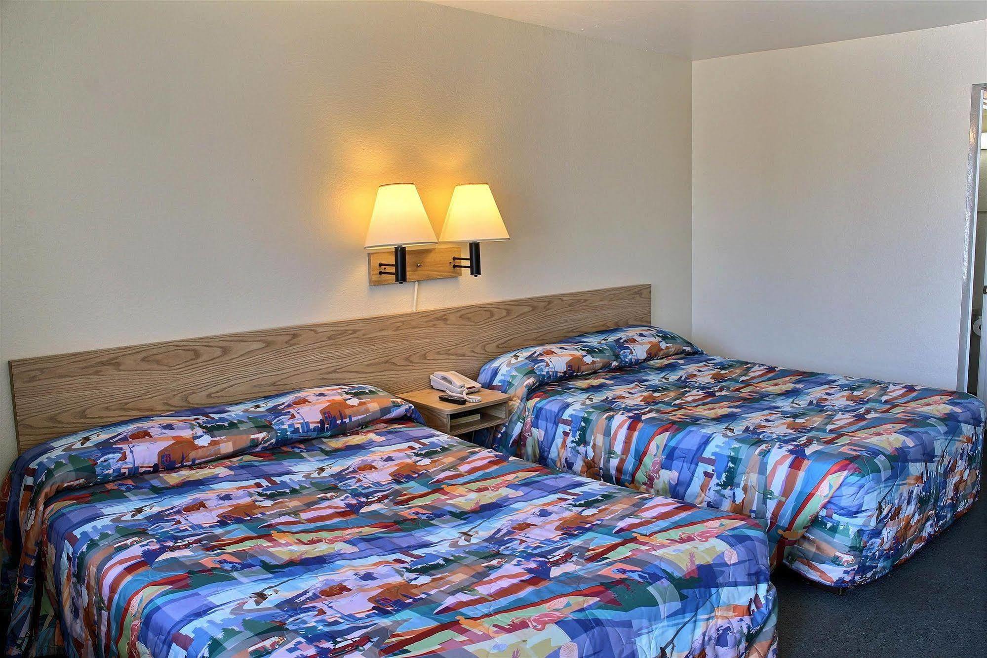 Vagabond Inn Buttonwillow North I-5 מראה חיצוני תמונה