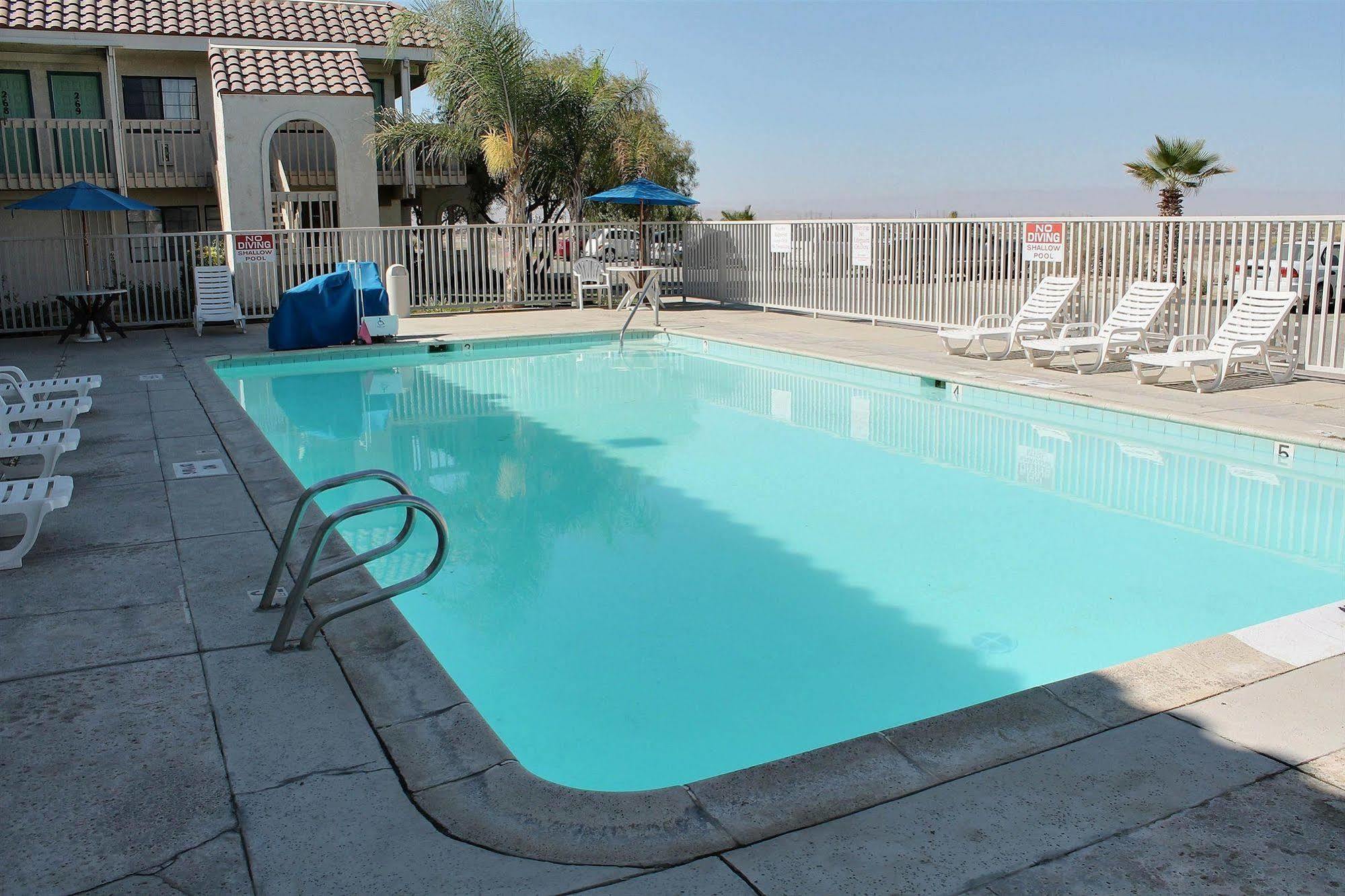 Vagabond Inn Buttonwillow North I-5 מראה חיצוני תמונה